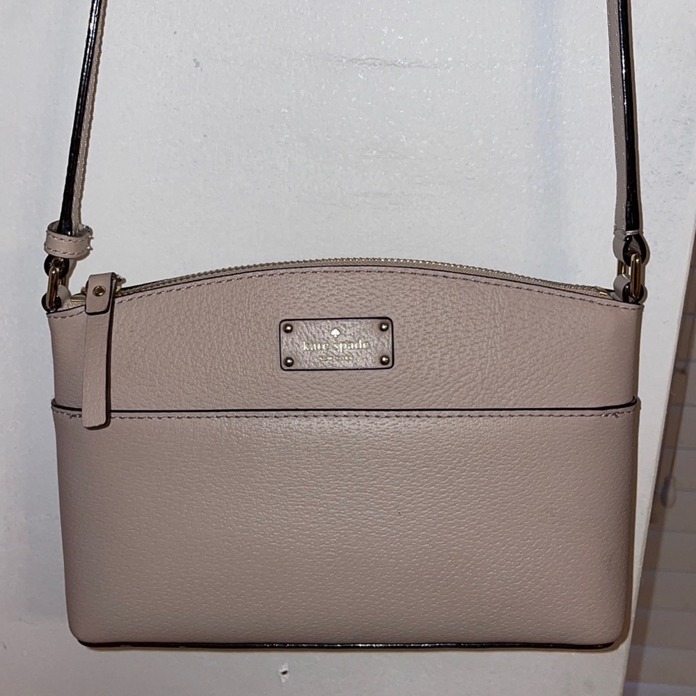 crossbody Kate Spade purse